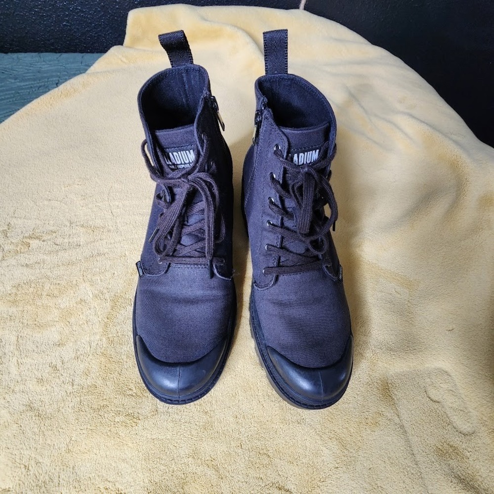 Palladium Pallabase Twill Black Women's Combat Platform Boots 96907 008 Size 10